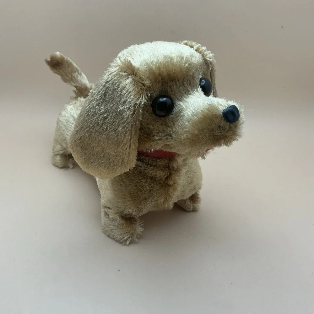 Vintage Battery Operated Walking Barking Dachshund Dog Toy Plush Works Amber Eye